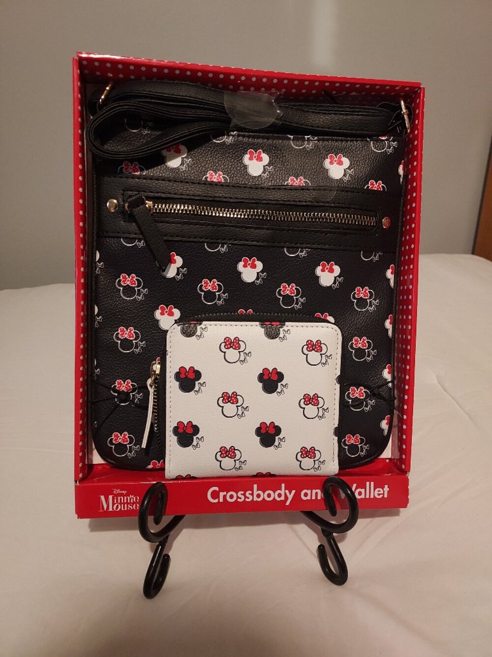 Disney Minnie Mouse Women’s Crossbody & Wallet Gift Set Black/White. NIB